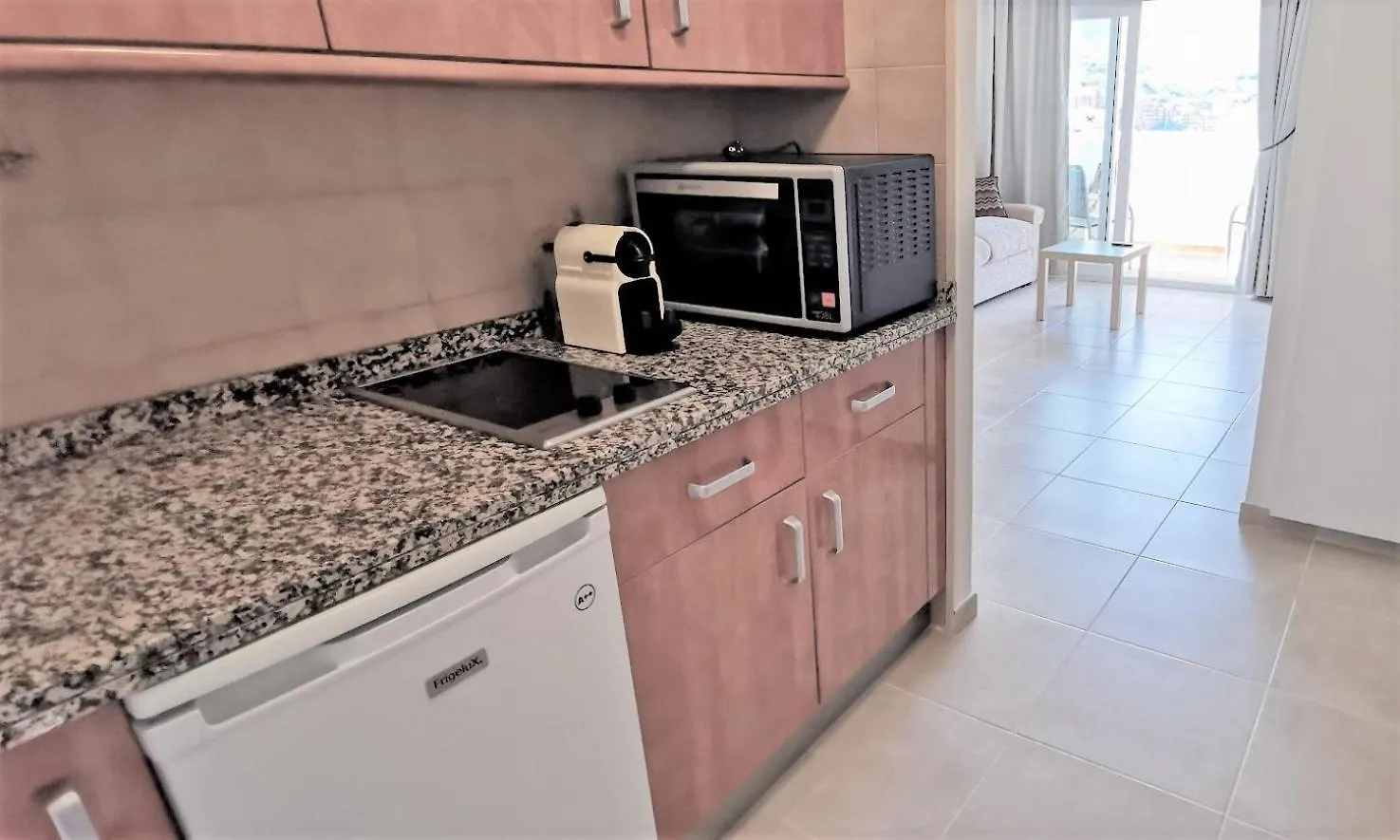 Benalmadena Front Line Sea View 1 Bedroom Large Apartment